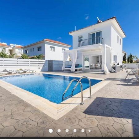 Villa Kolibri- Mythical Sands Paralimni Exterior foto