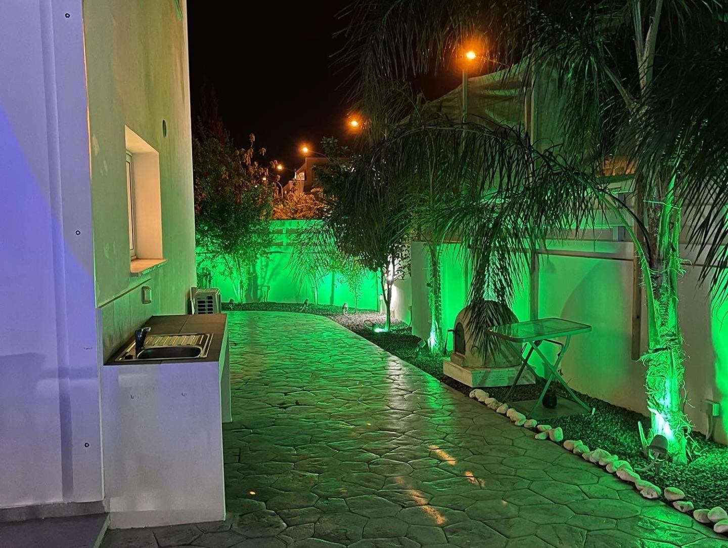 Villa Kolibri- Mythical Sands Paralimni Exterior foto